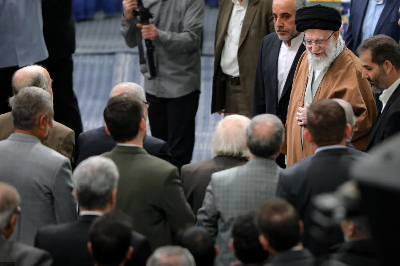 🔻منش یک روحانی نباید فرماندهی باشد