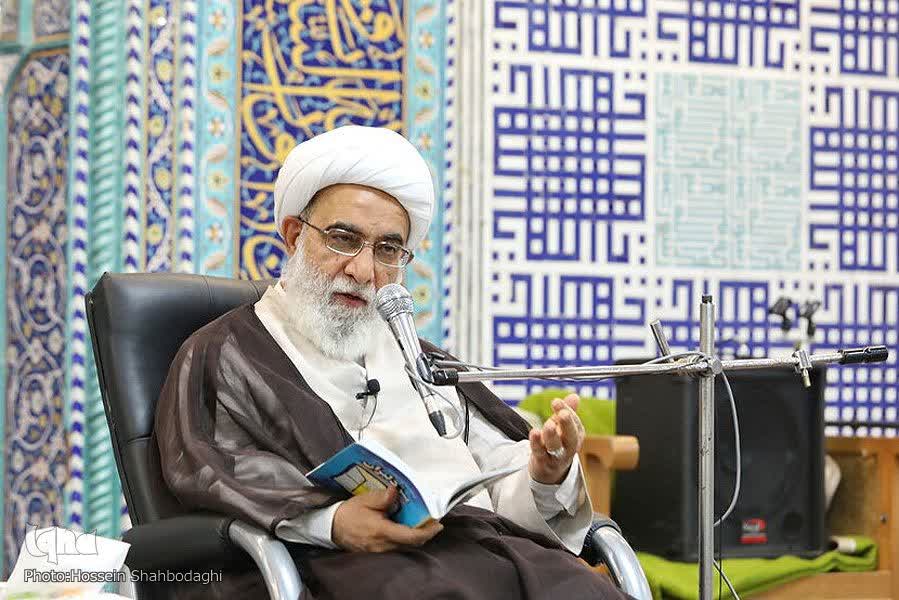 برگزاری جلسات اخلاق در مساجد در ادامه سیره اهل بیت علیهم السلام است و آثار تربیتی عمیقی بر مردم دارد