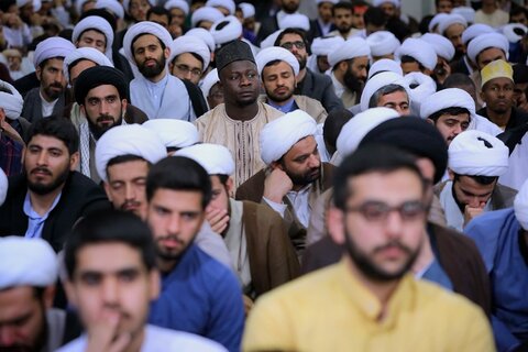 استقلال روحانیت و مسئله ارتزاق دینی از منظر اخلاق اجتماعی